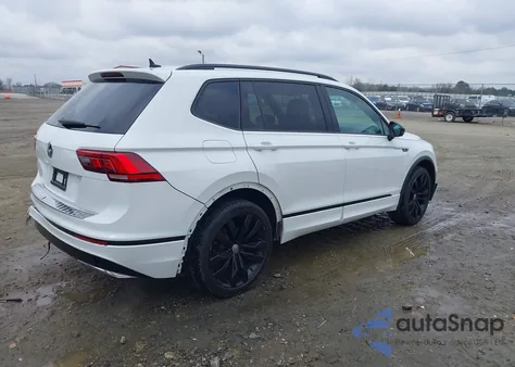 2020 Volkswagen Tiguan 2.0T Se/2.0T Se R-Line Black/2.0T Sel z USA, uszkodzony, nr VIN 3VV3B7AX0LM180434